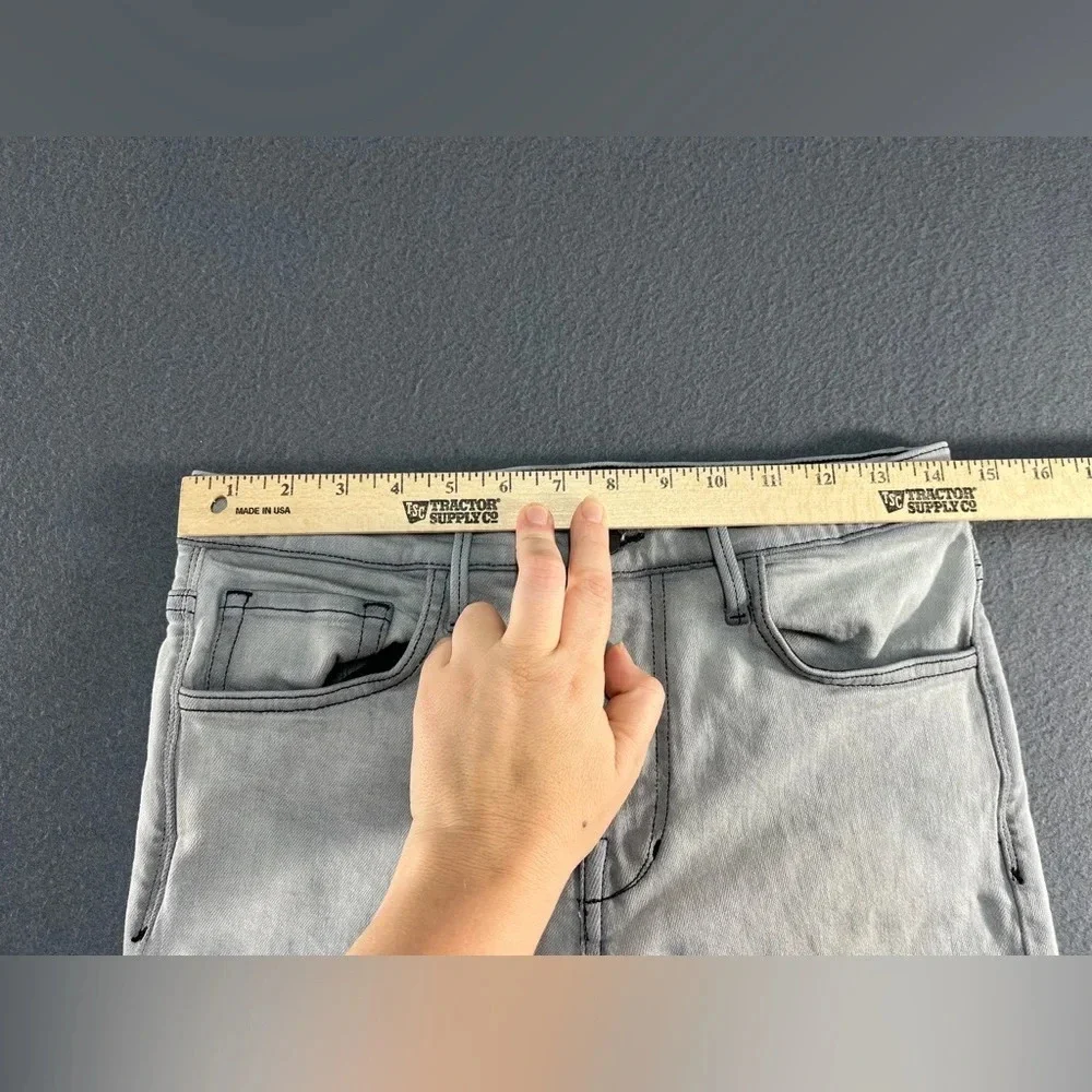 Joe’s Jeans The Legend Skinny Fit